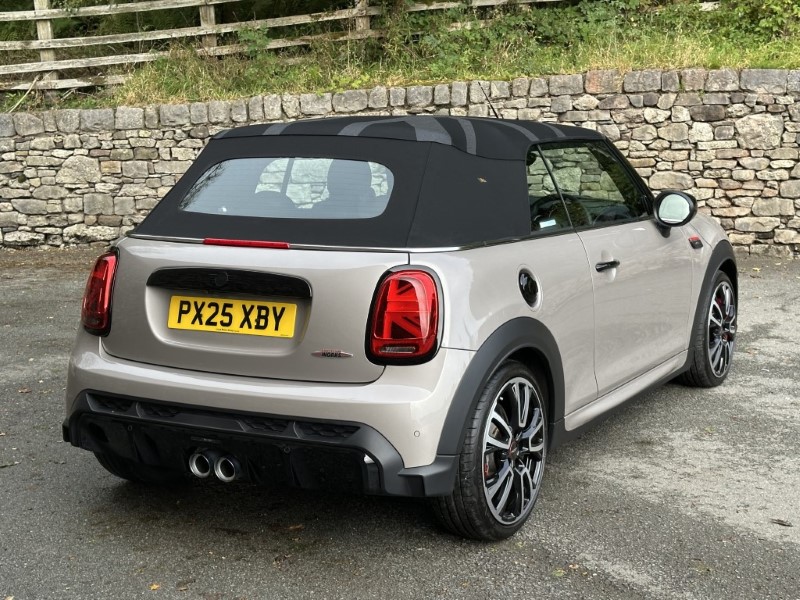 2025 (25) MINI CONVERTIBLE 2.0 John Cooper Works 2dr Auto 4638731