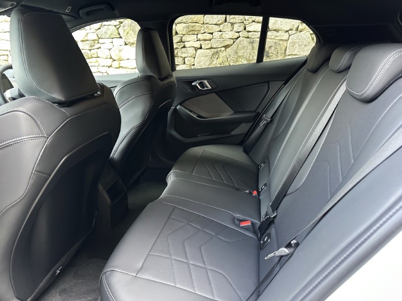 2025 (75) BMW 1 SERIES 120 M Sport 5dr  4643999