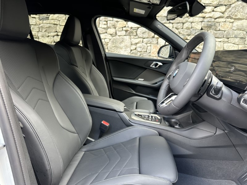 2025 (75) BMW 1 SERIES 120 M Sport 5dr  4643977