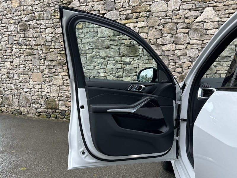 2025 (75) BMW X5 xDrive40d MHT M Sport 5dr  4627148