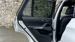 2025 (75) BMW X5 xDrive40d MHT M Sport 5dr 4627149