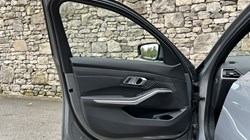 2022 (72) BMW 3 SERIES 320d MHT M Sport Touring  4655902