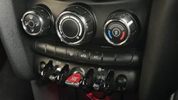 2020 (20) MINI HATCHBACK 1.5 Cooper Sport II 3dr 4679418