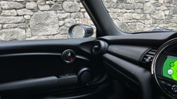 2020 (20) MINI HATCHBACK 1.5 Cooper Sport II 3dr 4679416