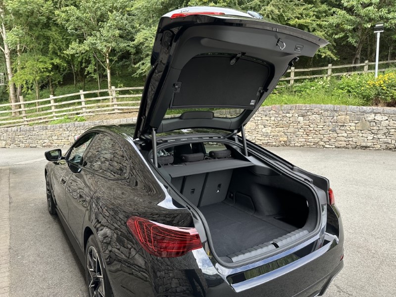 2025 (75) BMW I4 250kW eDrive40 M Sport 83.9kWh 5dr Auto 4641408