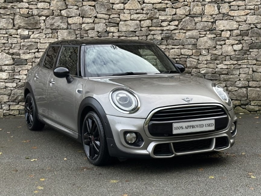 2019 (68) MINI HATCHBACK 1.5 Cooper Sport II 5dr