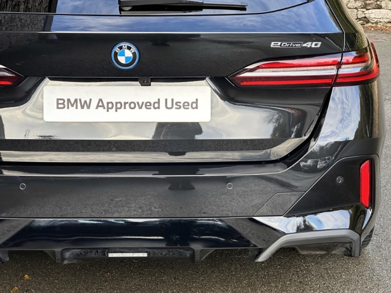 2025 (25) BMW I5 250kW eDrive40 M Sport Pro Touring  4696609