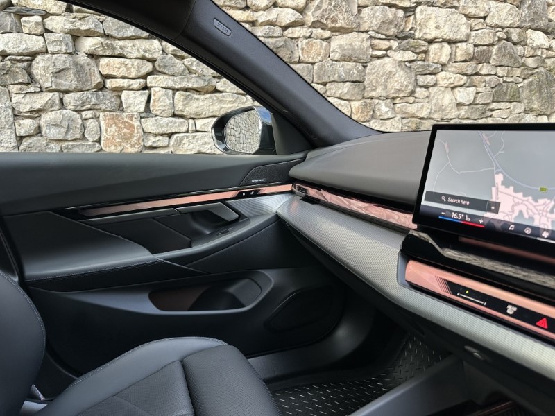 2025 (25) BMW I5 250kW eDrive40 M Sport Pro Touring  4696627