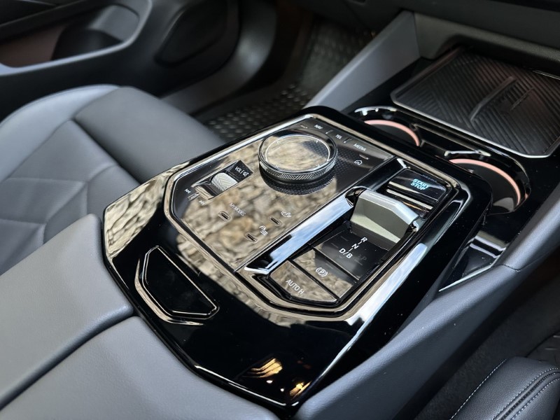 2025 (25) BMW I5 250kW eDrive40 M Sport Pro Touring  4696624