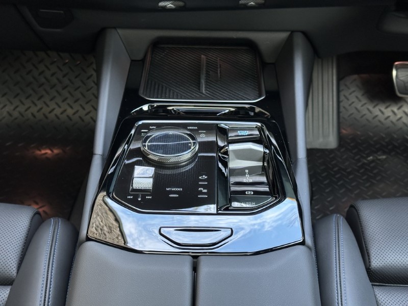 2025 (25) BMW I5 250kW eDrive40 M Sport Pro Touring  4696622