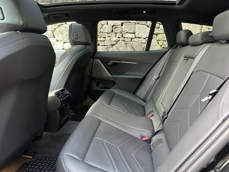 2025 (25) BMW I5 250kW eDrive40 M Sport Pro Touring  4696646