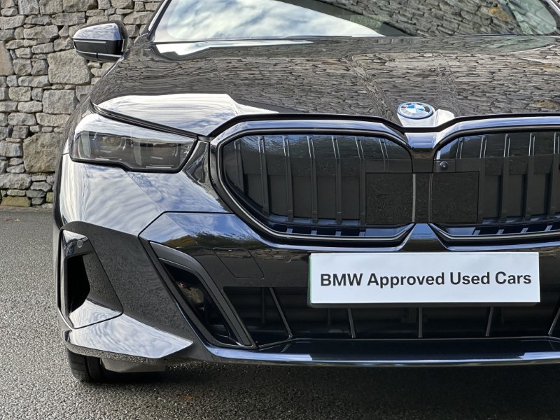 2025 (25) BMW I5 250kW eDrive40 M Sport Pro Touring  4696668