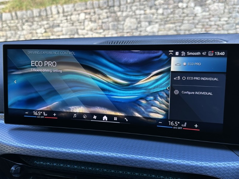 2025 (25) BMW 3 SERIES 320i M Sport 4dr Saloon  4693668