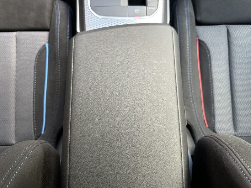 2025 (25) BMW 3 SERIES 320i M Sport 4dr Saloon  4693626