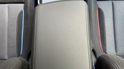 2025 (25) BMW 3 SERIES 320i M Sport 4dr Saloon 4693626