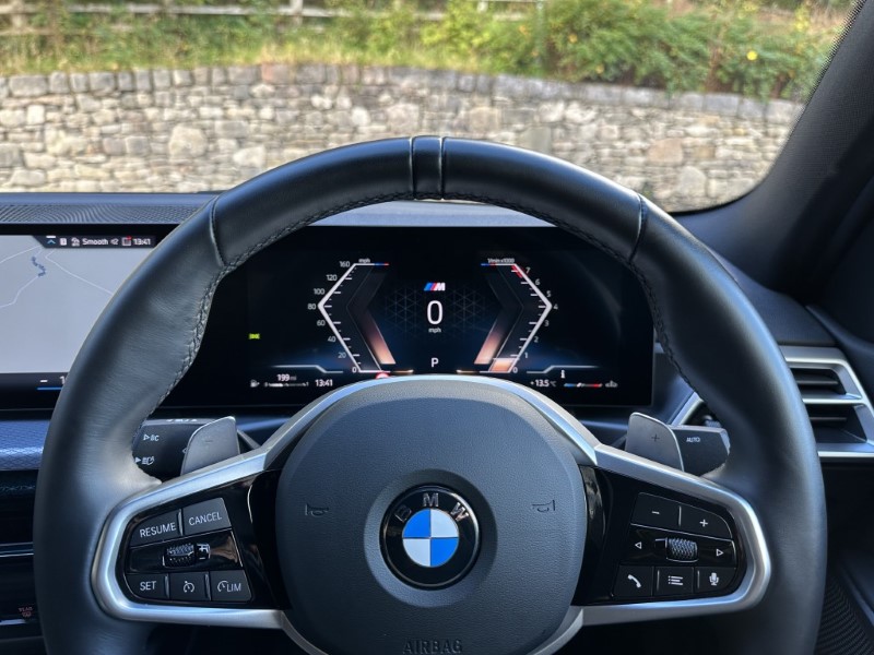 2025 (25) BMW 3 SERIES 320i M Sport 4dr Saloon  4693670