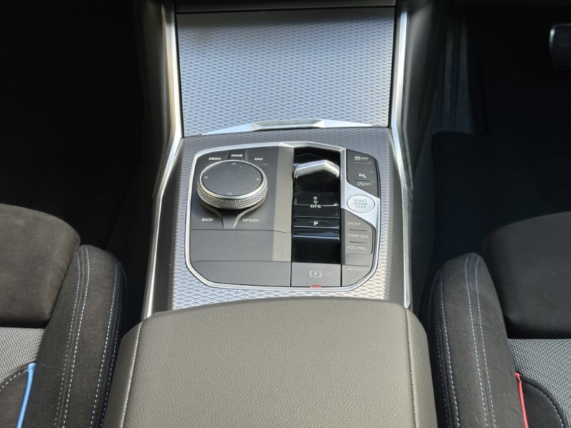 2025 (25) BMW 3 SERIES 320i M Sport 4dr Saloon  4693623