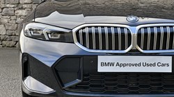 2025 (25) BMW 3 SERIES 330e 22.3 kWh M Sport Touring  4698283