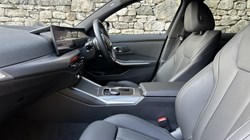 2025 (25) BMW 3 SERIES 330e 22.3 kWh M Sport Touring  4698253