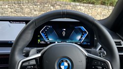 2025 (25) BMW 3 SERIES 330e 22.3 kWh M Sport Touring  4698279