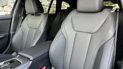 2025 (25) BMW 3 SERIES 330e 22.3 kWh M Sport Touring  4698256
