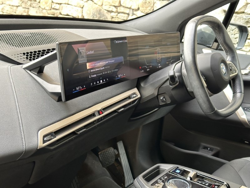 2023 (73) BMW iX 240kW xDrive40 M Sport 4711395