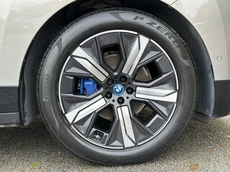 2023 (73) BMW iX 240kW xDrive40 M Sport 4711427