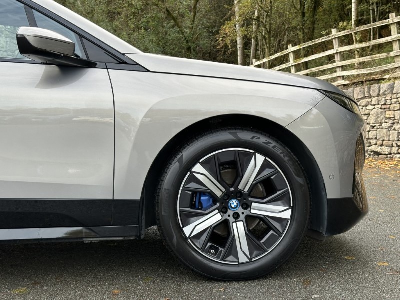 2023 (73) BMW iX 240kW xDrive40 M Sport 4711429