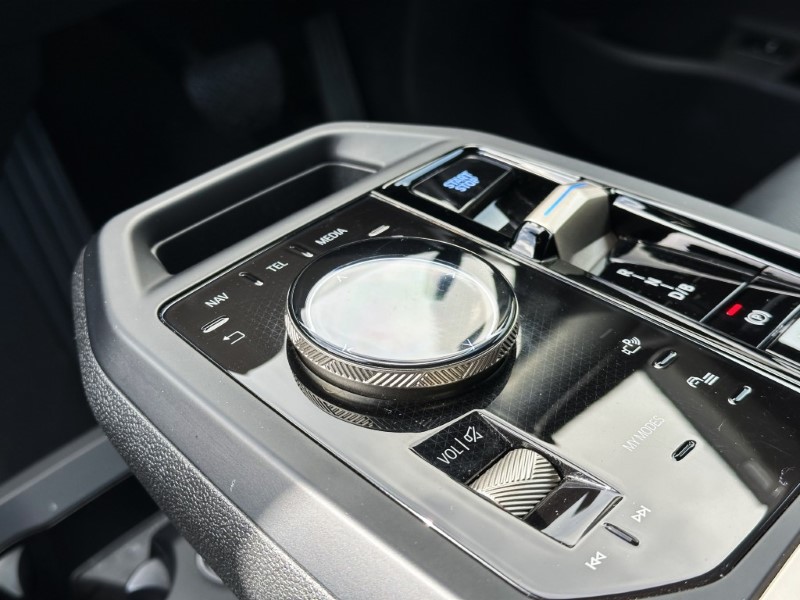 2023 (73) BMW iX 240kW xDrive40 M Sport 4713278