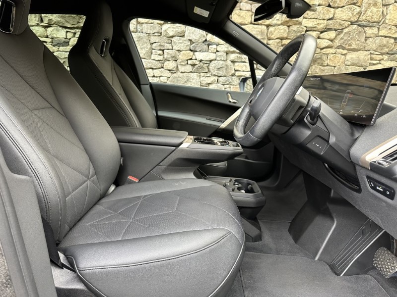 2023 (73) BMW iX 240kW xDrive40 M Sport 4711373