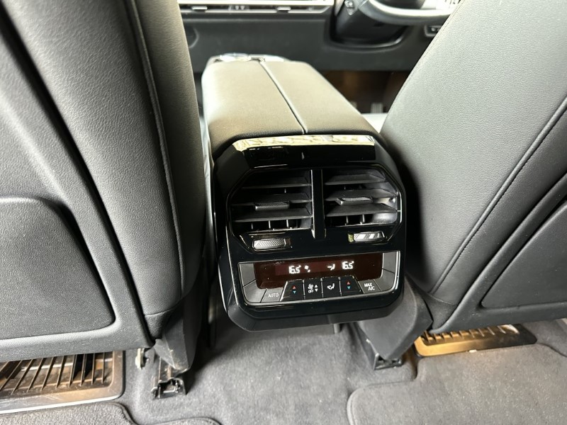 2023 (73) BMW iX 240kW xDrive40 M Sport 4711407