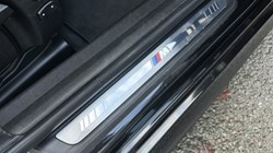 2022 (22) BMW 3 SERIES 320i M Sport 5dr Touring 4837038