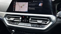 2022 (22) BMW 3 SERIES 320i M Sport 5dr Touring 4837087