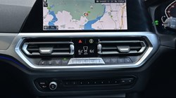 2022 (22) BMW 3 SERIES 320i M Sport 5dr Touring 4837043