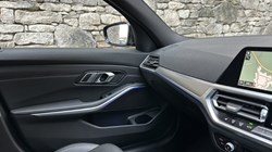 2022 (22) BMW 3 SERIES 320i M Sport 5dr Touring 4837049