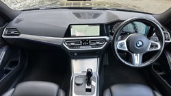 2022 (22) BMW 3 SERIES 320i M Sport 5dr Touring 4837040
