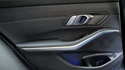 2022 (22) BMW 3 SERIES 320i M Sport 5dr Touring 4837039