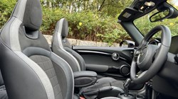 2023 (73) MINI CONVERTIBLE 1.5 Cooper Sport Premium 2dr Auto 4707419