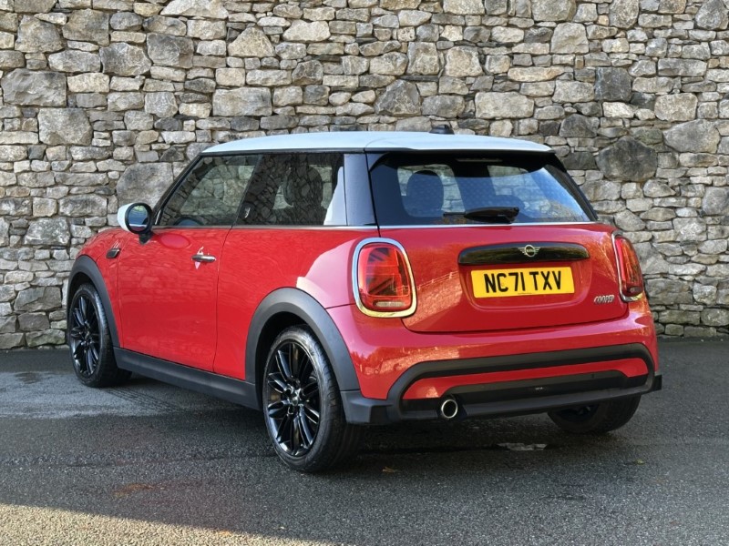 2021 (71) MINI HATCHBACK 1.5 Cooper Exclusive 3dr
