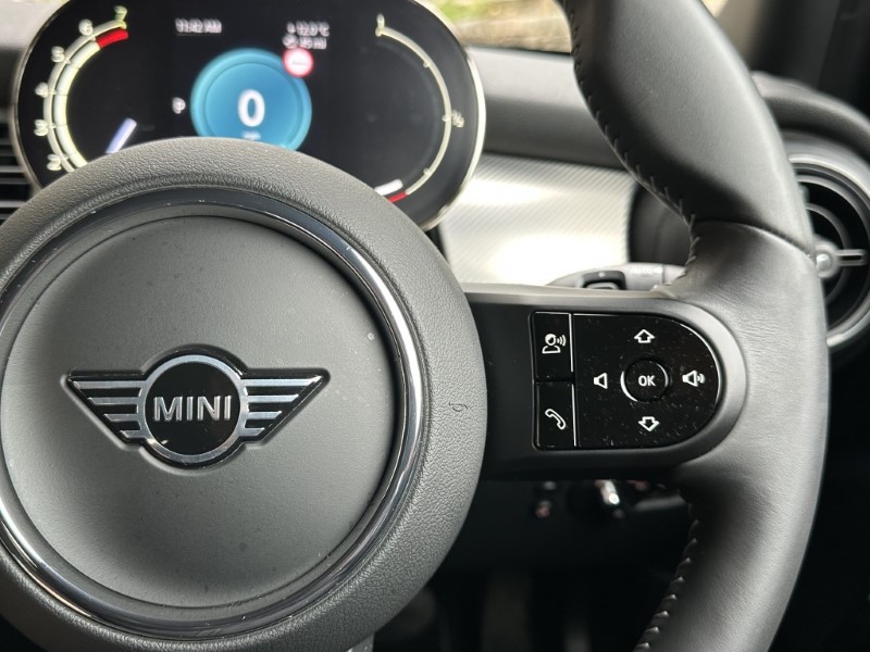 2023 (23) MINI HATCHBACK 1.5 Cooper Exclusive 5dr 4730273