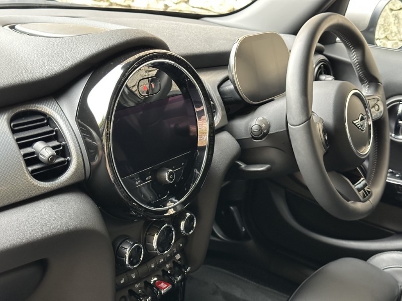 2023 (23) MINI HATCHBACK 1.5 Cooper Exclusive 5dr 4730279