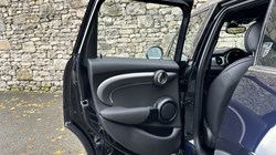 2023 (23) MINI HATCHBACK 1.5 Cooper Exclusive 5dr 4730292