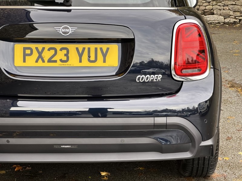 2023 (23) MINI HATCHBACK 1.5 Cooper Exclusive 5dr 4730251