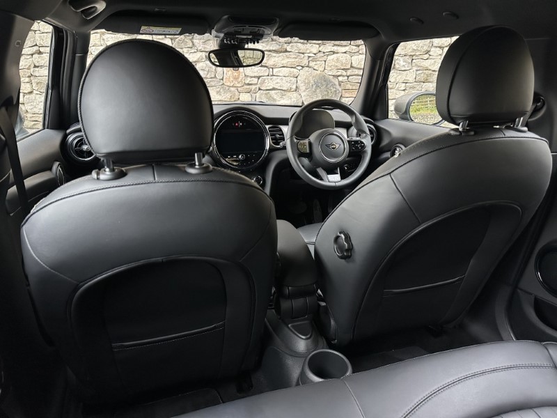 2023 (23) MINI HATCHBACK 1.5 Cooper Exclusive 5dr 4730294