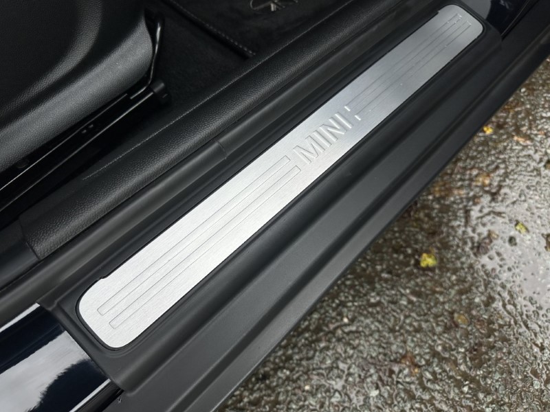 2023 (23) MINI HATCHBACK 1.5 Cooper Exclusive 5dr 4730256