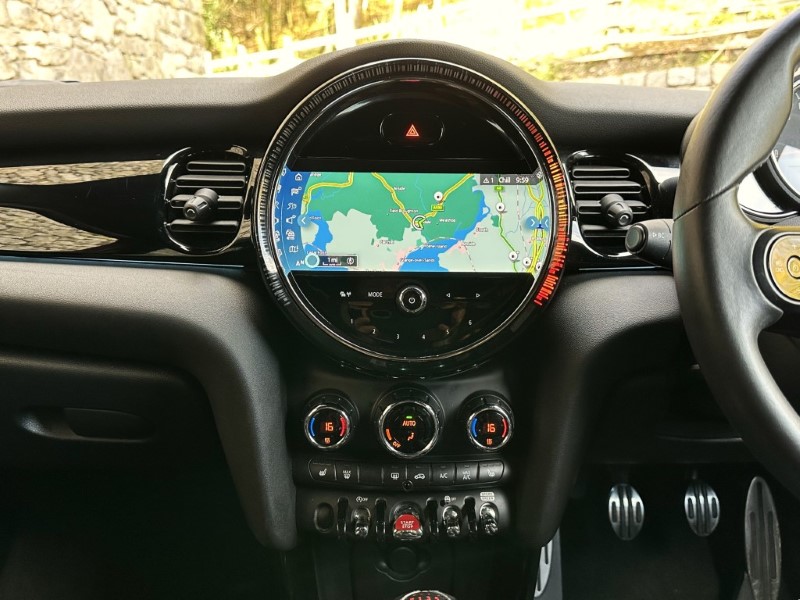 2022 (22) MINI HATCHBACK 1.5 Cooper Sport 5dr 4717999