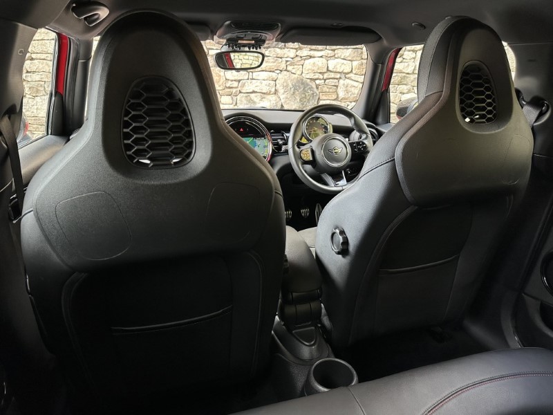 2022 (22) MINI HATCHBACK 1.5 Cooper Sport 5dr 4718030