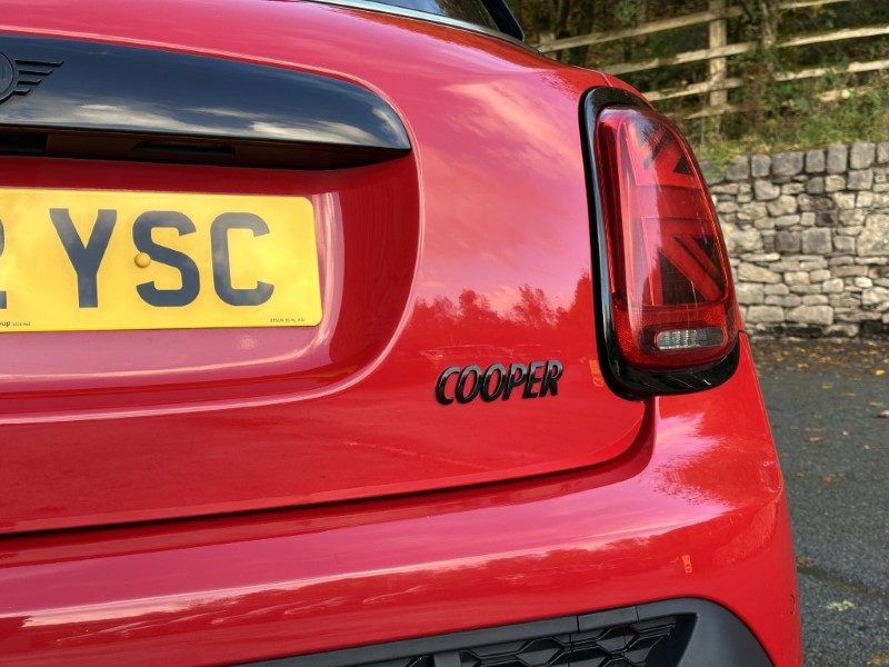 2022 (22) MINI HATCHBACK 1.5 Cooper Sport 5dr 4717990