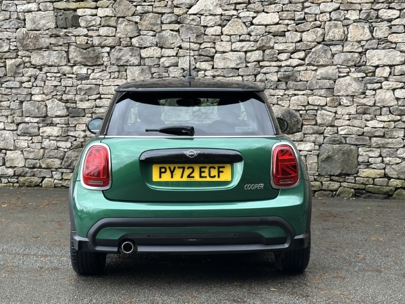 2022 (72) MINI HATCHBACK 1.5 Cooper Classic 3dr Auto 4751221