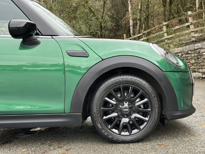 2022 (72) MINI HATCHBACK 1.5 Cooper Classic 3dr Auto 4751244